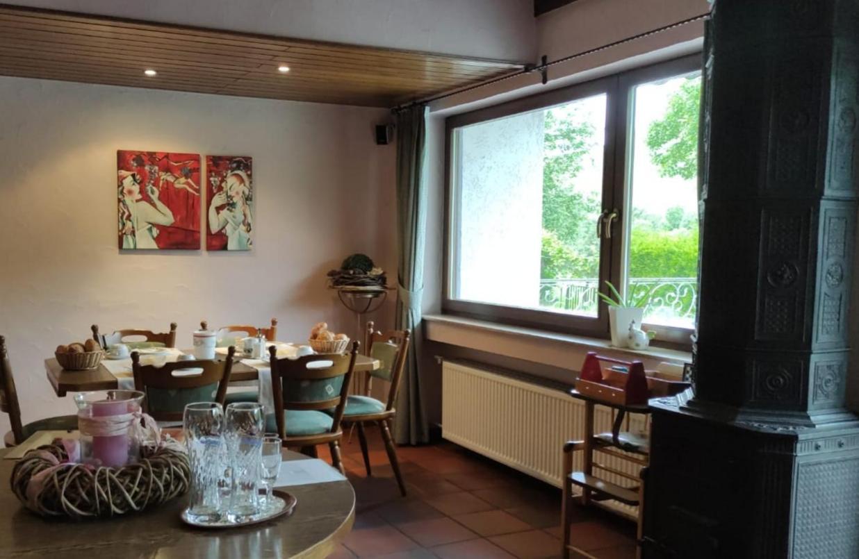 Gaestehaus Schneider Brauneberg Extérieur photo