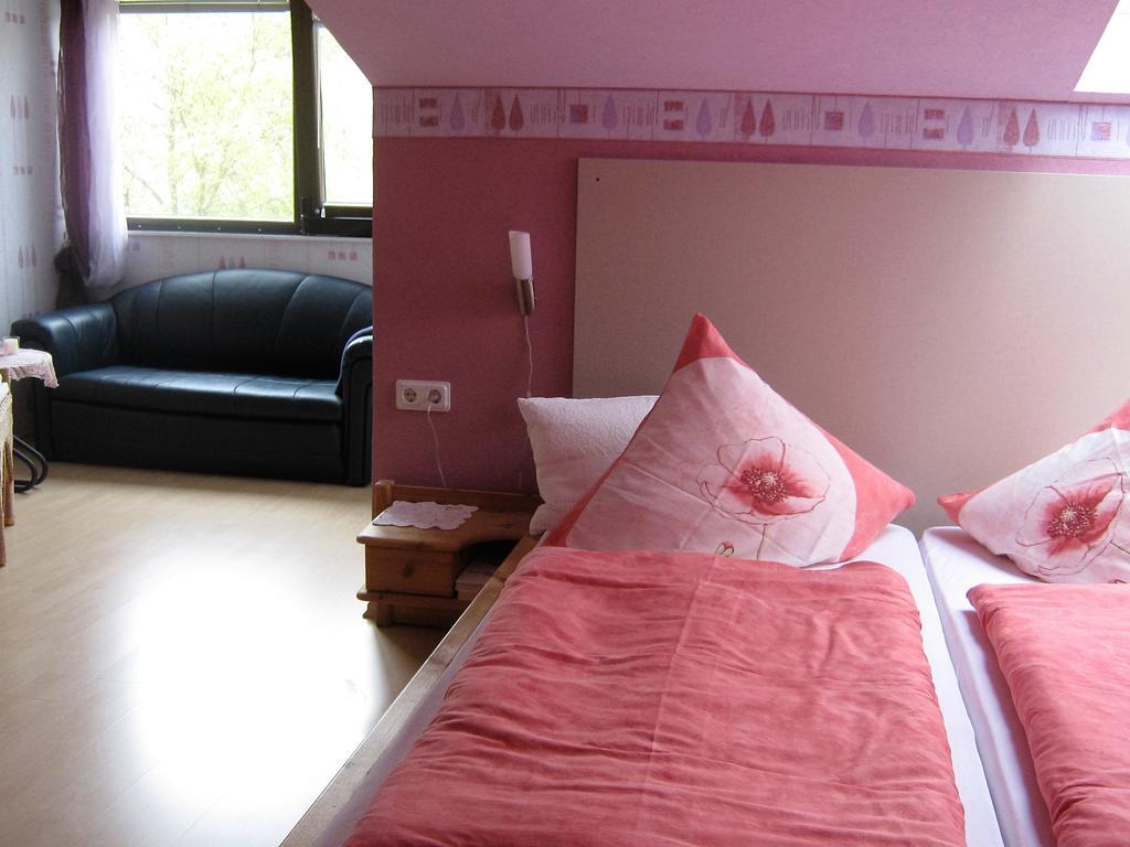 Gaestehaus Schneider Brauneberg Extérieur photo